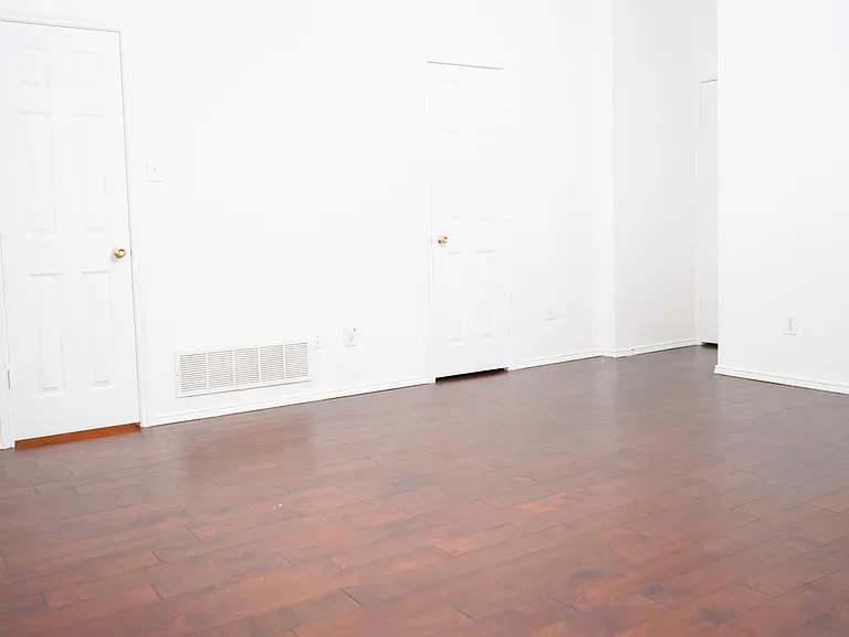 Very large Master bedroom with separate His&Her Closets.