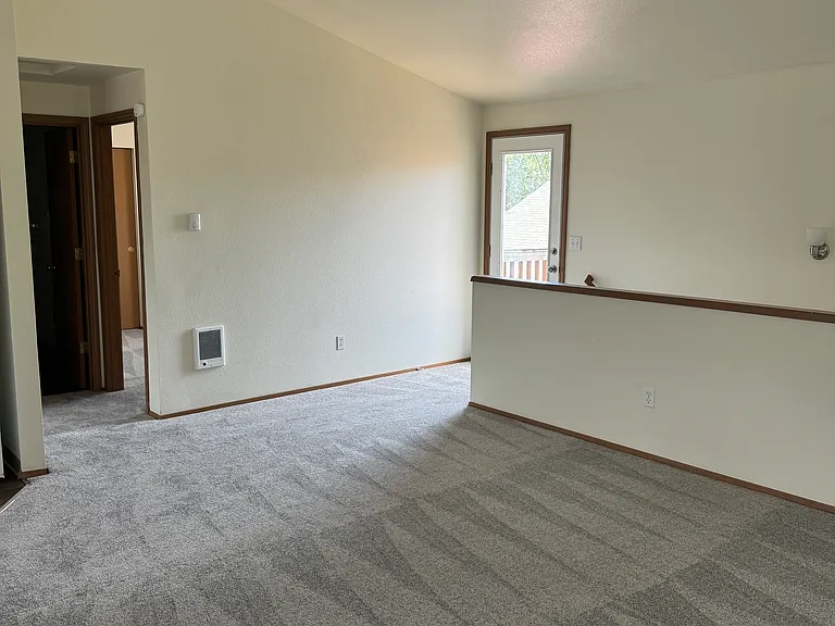 9312 Fairhill Dr NE #B — Photo 6