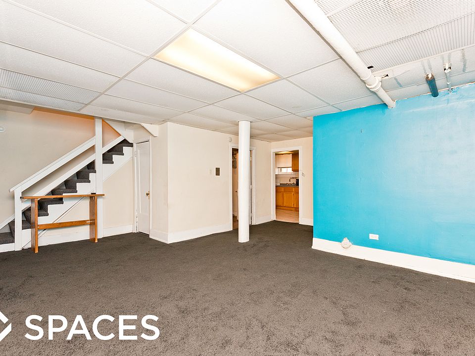 1st image of 4025 N Clarendon Ave APT Gdn