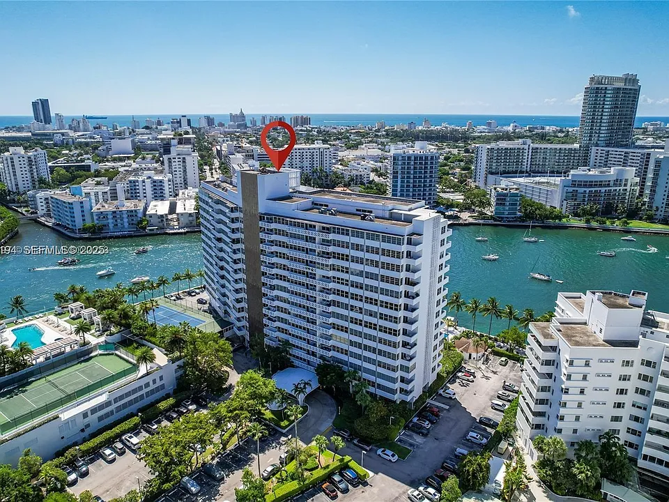 20 E Island Ave #1415