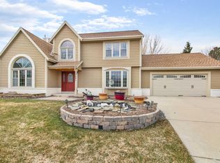 W162N7691 Jarod Ct, Menomonee Falls, WI 53051