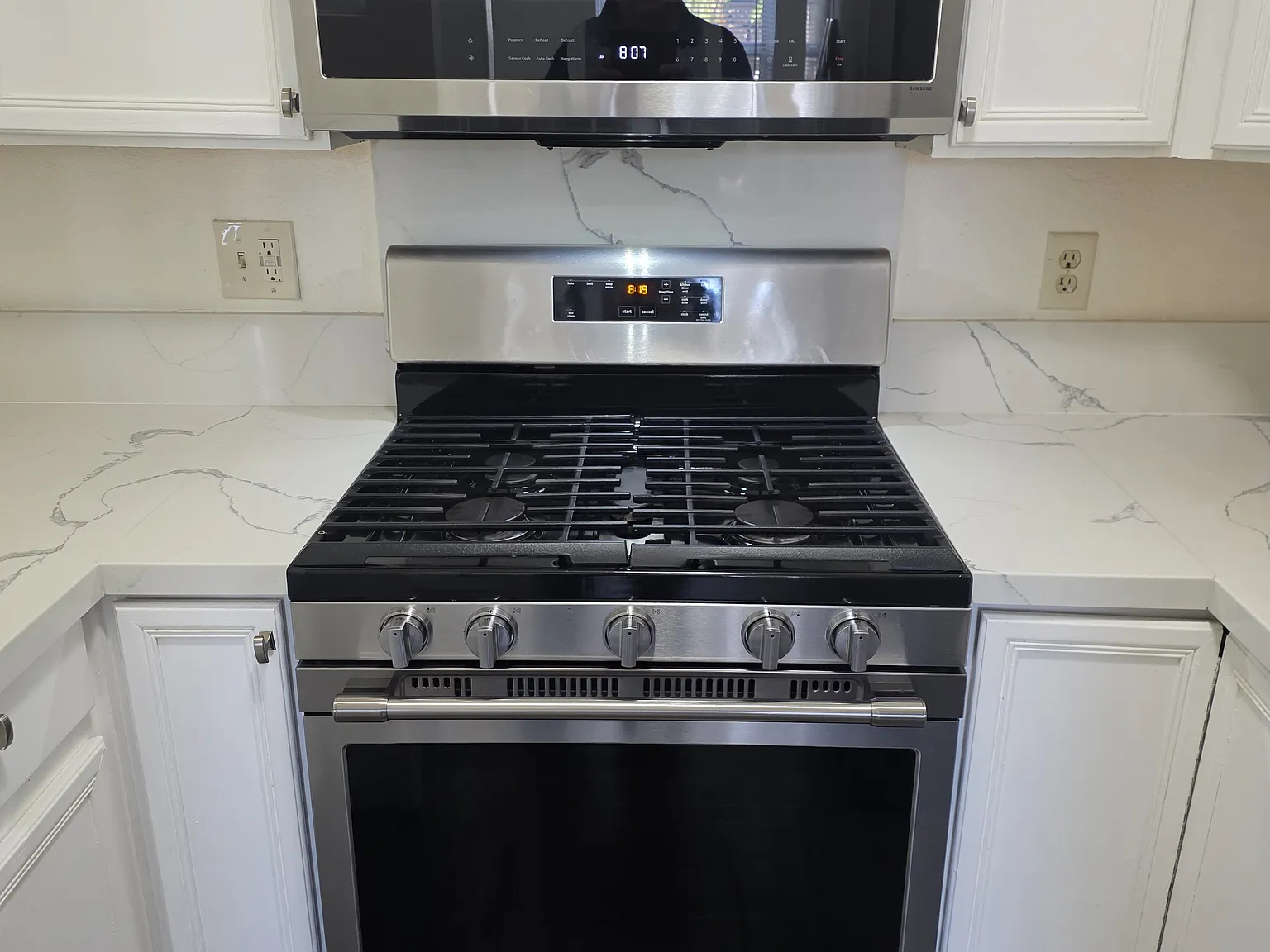 3 bed, 1400 sqft, $3,500 — Photo 2