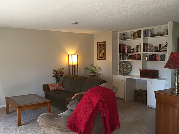 5th image of 158 Lakeshore Dr