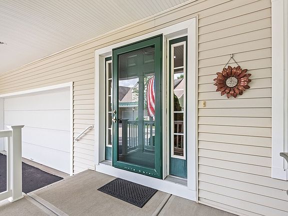 3rd image of 148 Fireside Ln #148