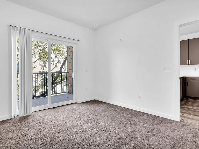 525 Parkway Dr NE #417 — Photo 20