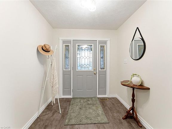 3rd image of 72 Wade Rd