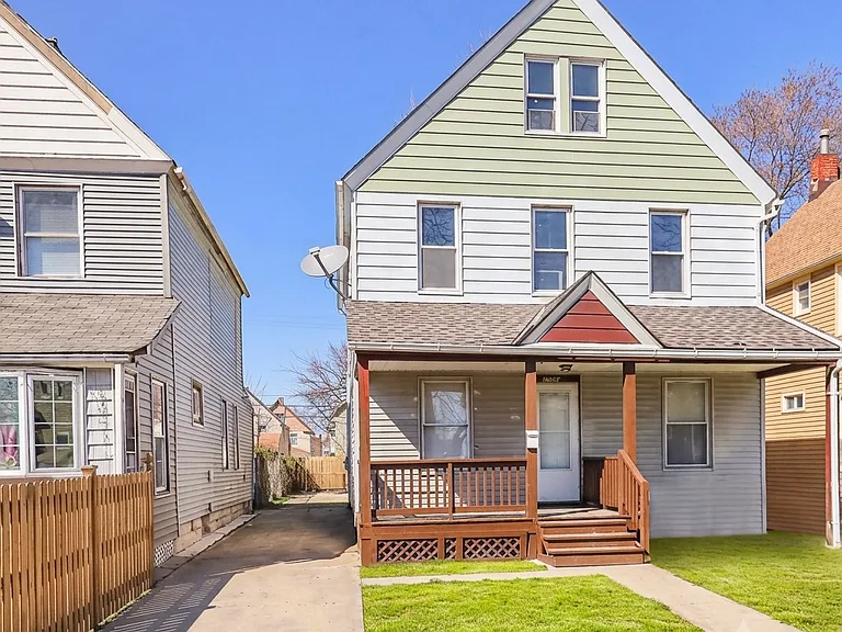 8700 Willard Ave #1 — Photo 1