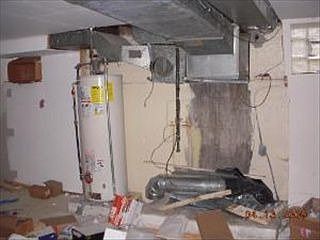 4th image of 9126 Grand Ave