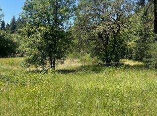 826 Ulrich Rd, Prospect, OR 97536