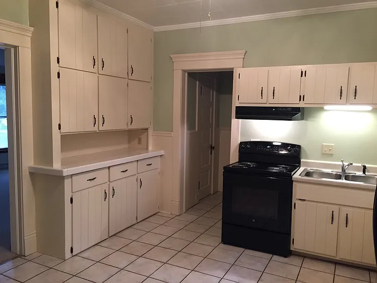 3921 Longview Ave #2 — Photo 3