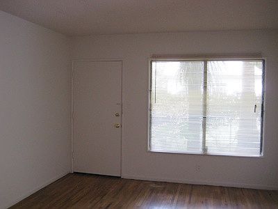1st image of 938 N Ogden Dr APT 4