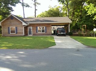 105 Willow Rd, Clinton, NC 28328