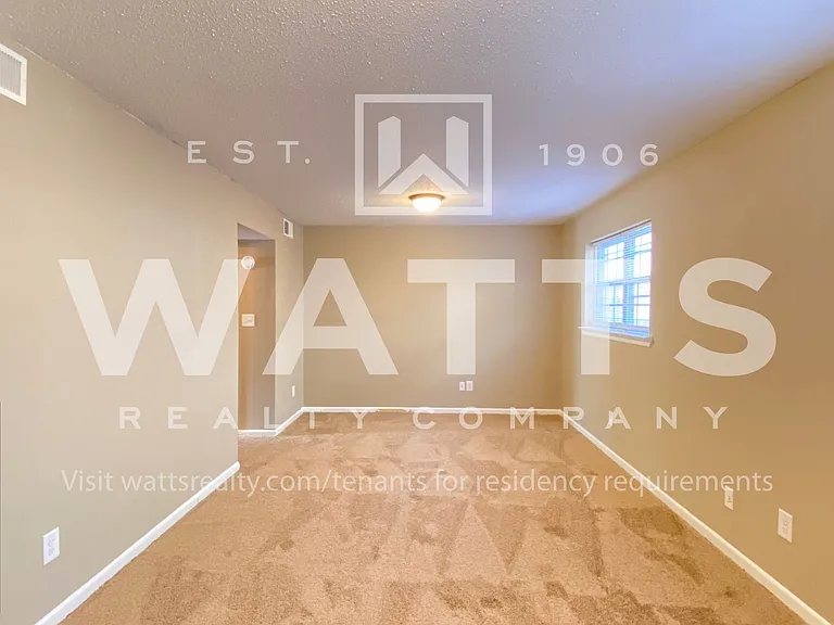 Club View Apartments — Photo 46