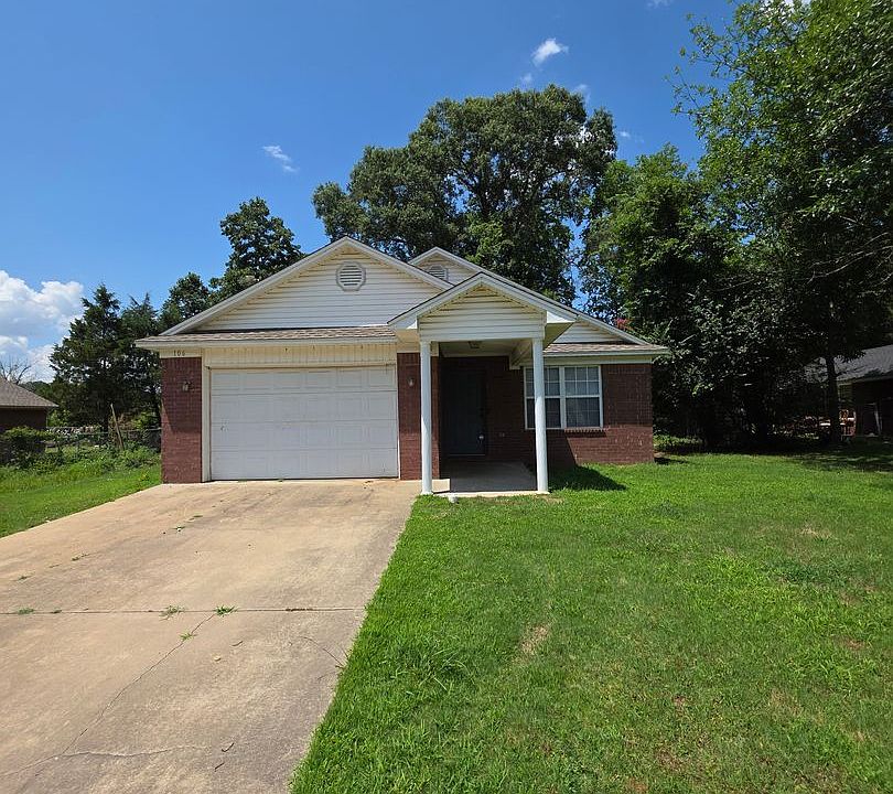 1st image of 106 Willow Creek Dr