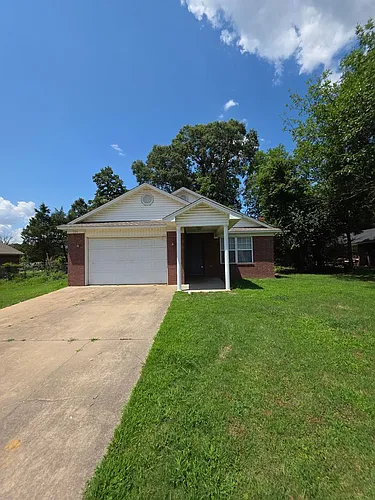 106 Willow Creek Dr Photo 1