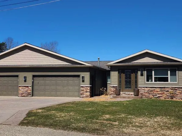 202 Ashwood Dr, Prudenville, MI 48651