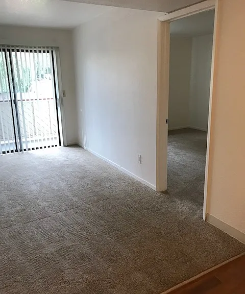 Villa Serena Apartments — Photo 6