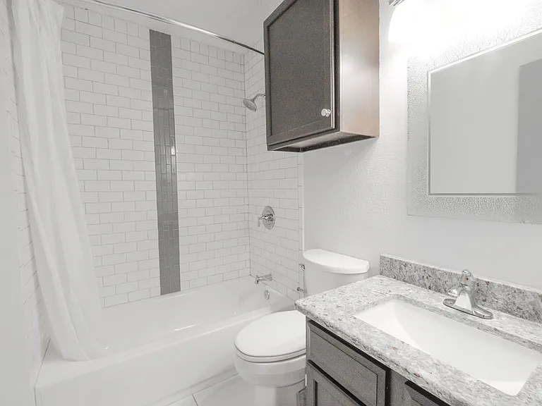 3636 Dexter Ave #3638 — Photo 6
