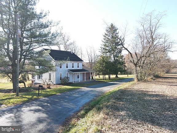 5th image of 230 S Hertzler Rd