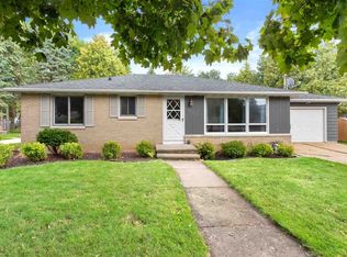 1320 N Viola St, Appleton, WI 54911