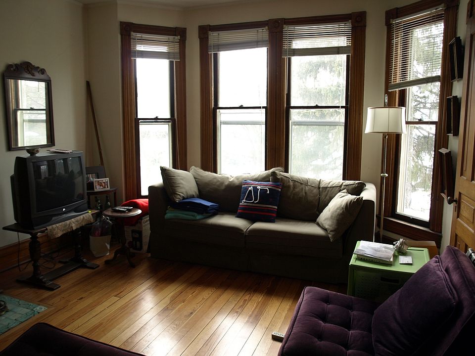 Suite #1, 1 of 2 rooms - with fireplace