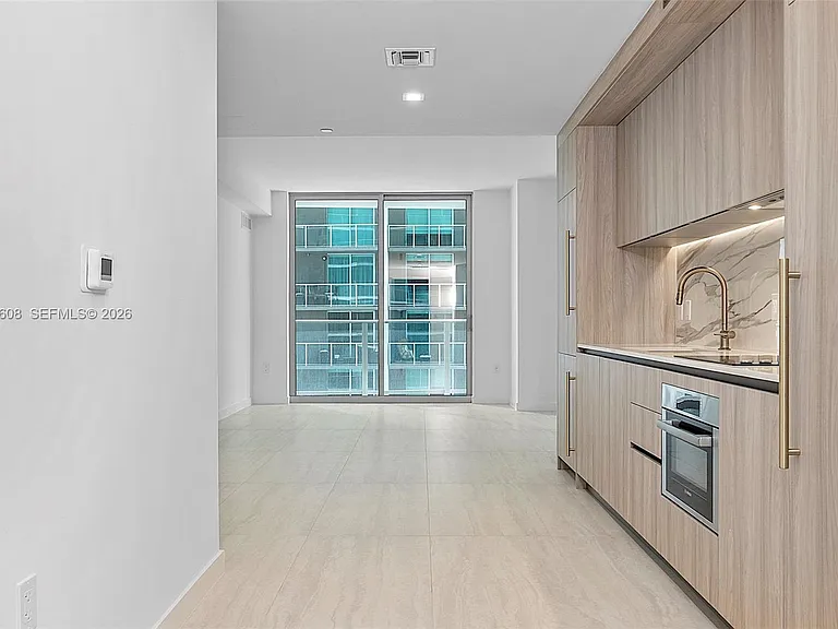 77 SE 5th St #1510 — Photo 8