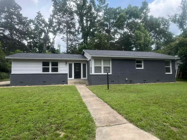 108 Carson St, Marshall, TX 75672
