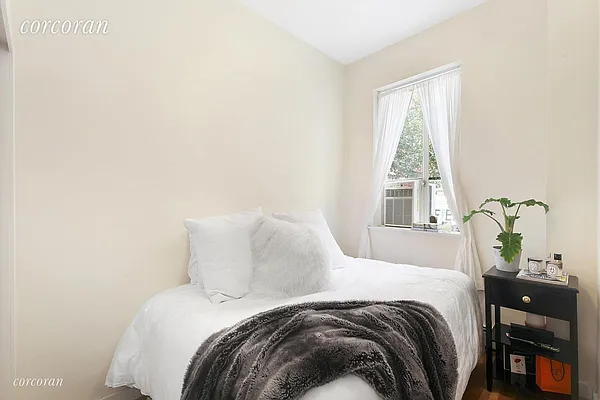 Rented by Corcoran | media 11