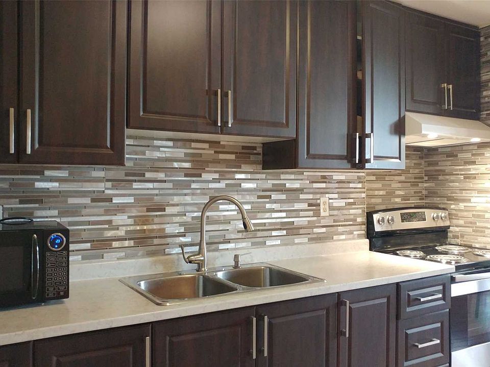 2nd image of 4060 Lawrence Ave E #524