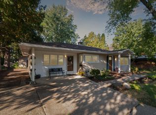205 E Meadowbrook Dr, Midland, MI 48642