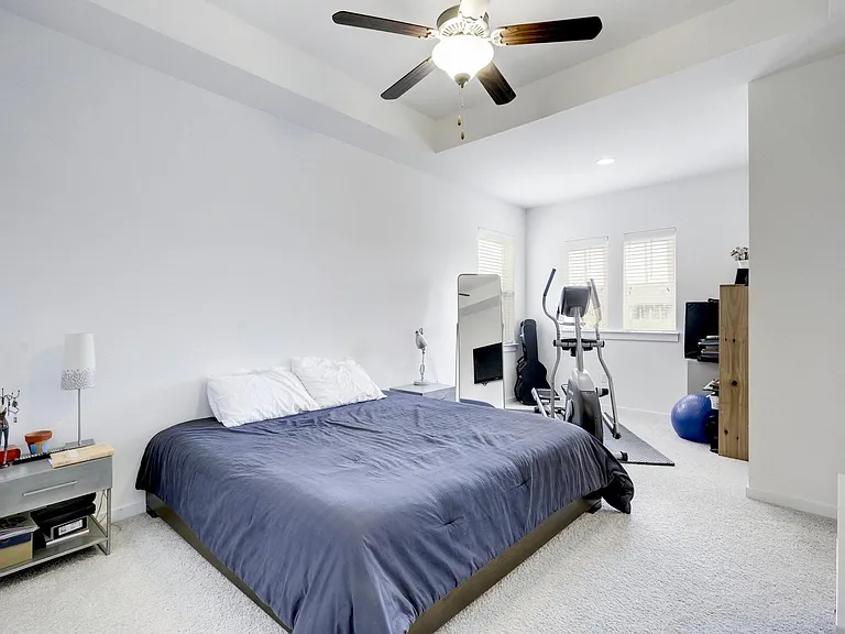 4136 Berkman Dr — Photo 14