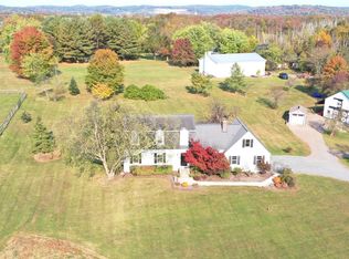 144 Middle Creek Rd, Gilbertsville, PA 19525