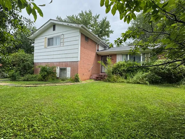 1935 Great Falls St, Mc Lean, VA 22101