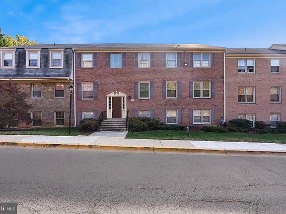 2nd image of 6024 Westchester Park Dr APT 202