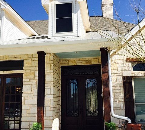 3rd image of 1110 Breckenridge Dr