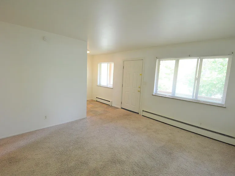 3150 Madison Ave #8 — Photo 4