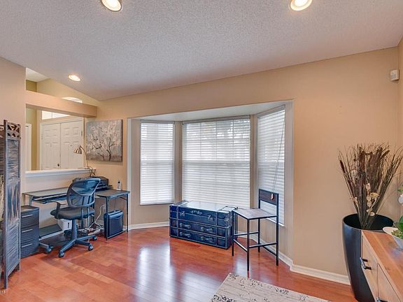 17_604SheridanWoodsDr-29_mls