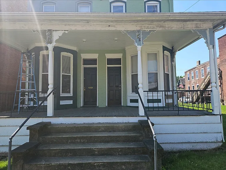 725 Grace St — Photo 19