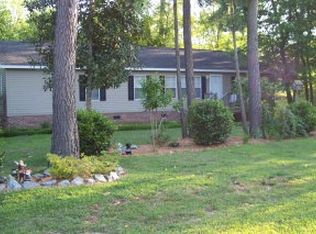 99 Groves Point Cir, Hampstead, NC 28443