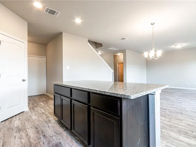 2718 Bridekirk Dr — Photo 13