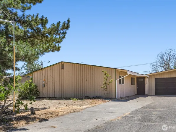 223 Carswell Drive, Moses Lake, WA 98837
