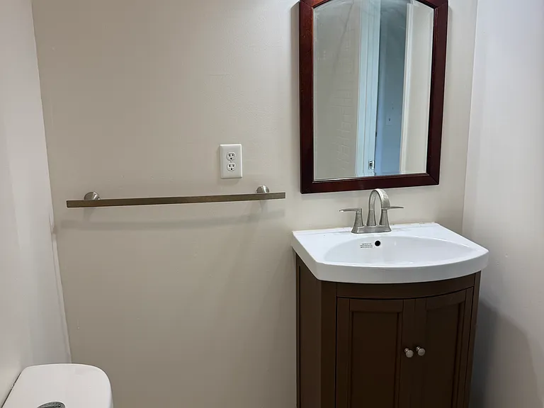 1007 Tiburon Dr — Photo 8