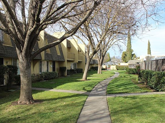 2nd image of 746 W Lincoln Ave APT 116