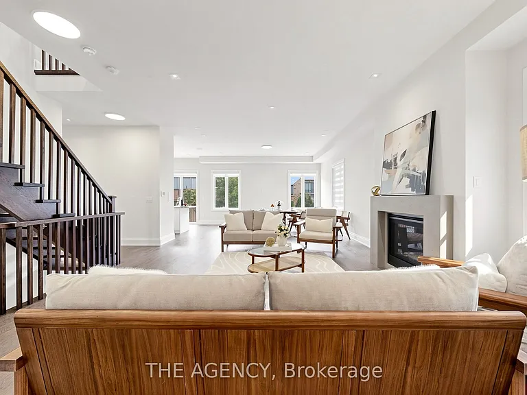 32 Conger St — Photo 4