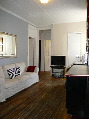 Rented by Veracity NYC LLC | media 13