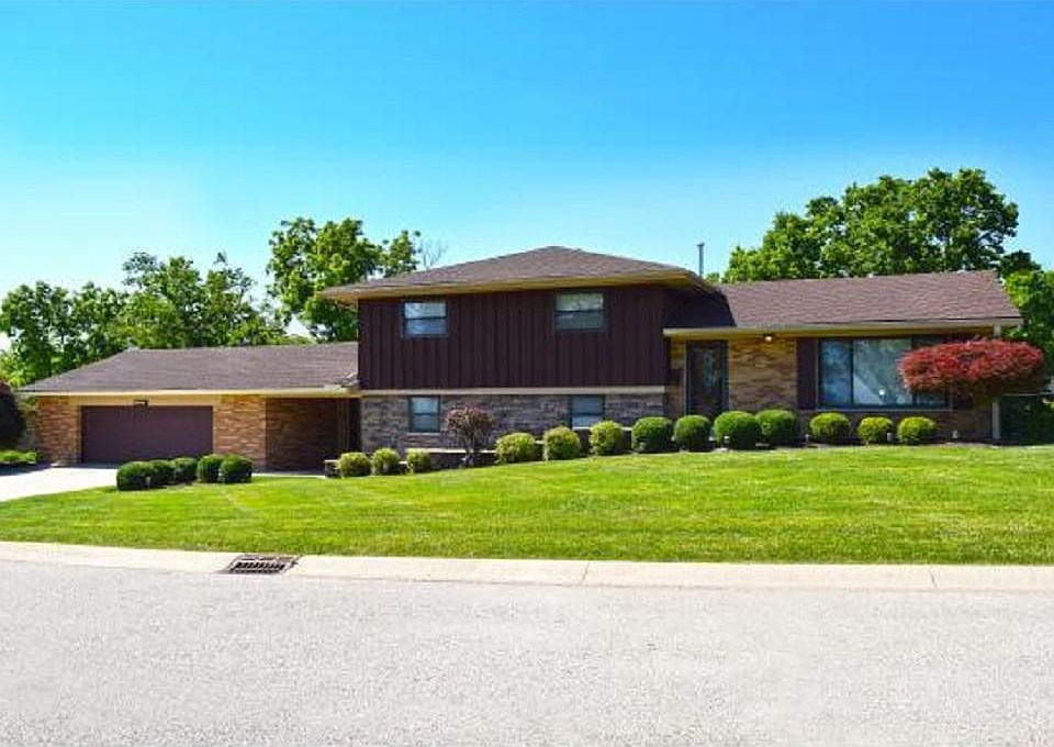 1st image of 36 Edgewood Dr