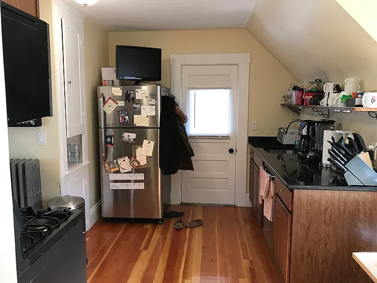 21 Chandler St #2 — Photo 8
