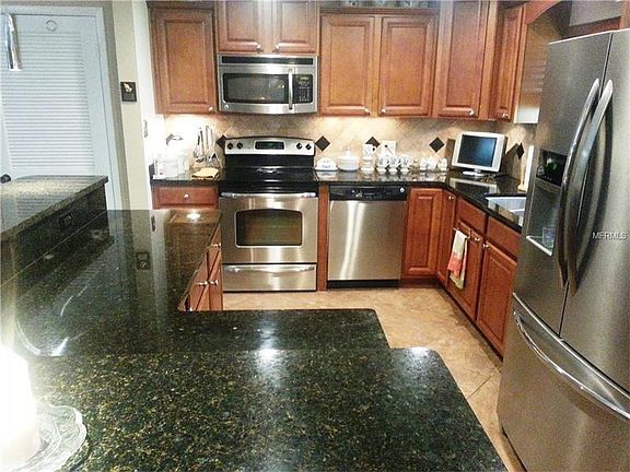 3rd image of 114 Aspen Cir