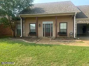 423 Grant Fox Dr — Photo 1