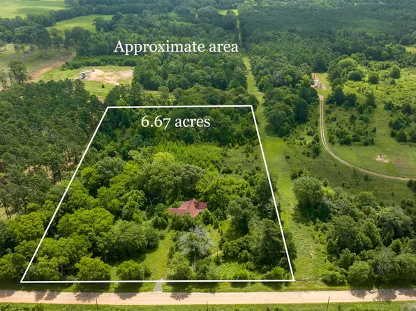 902 County Road 4131 N, Henderson, TX 75652